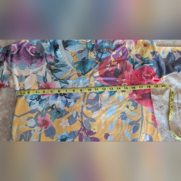 Soft Surroundings Yellow Floral V_ Neck Sweater Size S - Picture 6 of 10